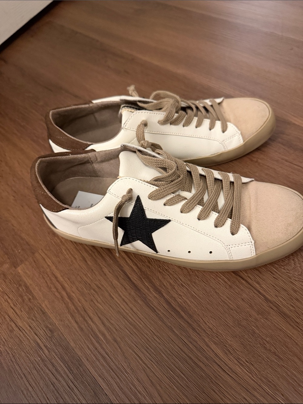 ShuShop White & Beige Sneakers with Black Star
